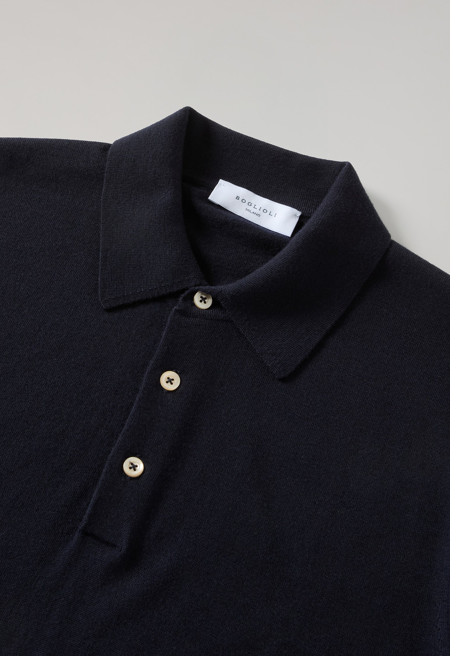 Kurzärmliges Poloshirt aus blauer Wolle