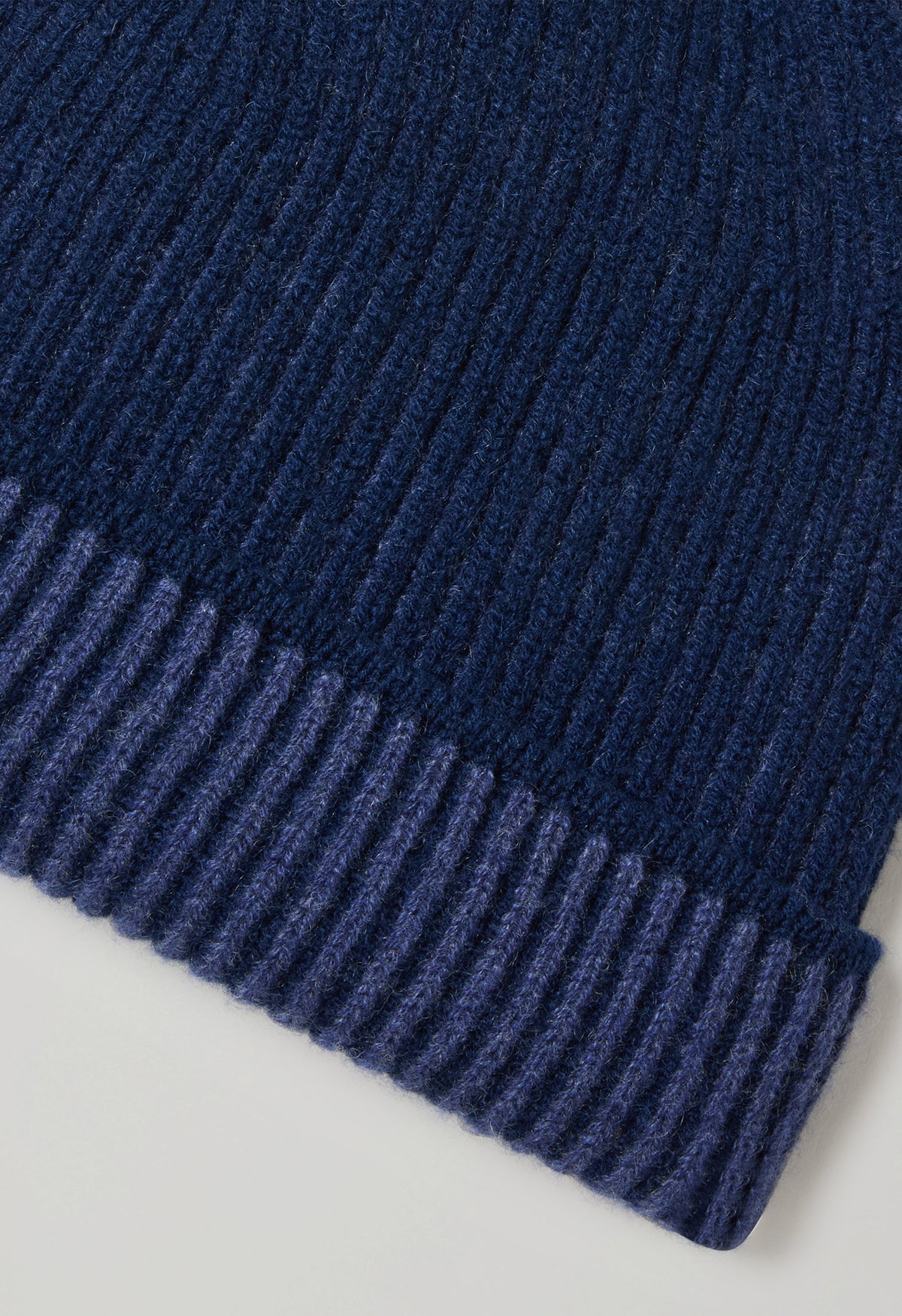 Cappello in cashmere blu