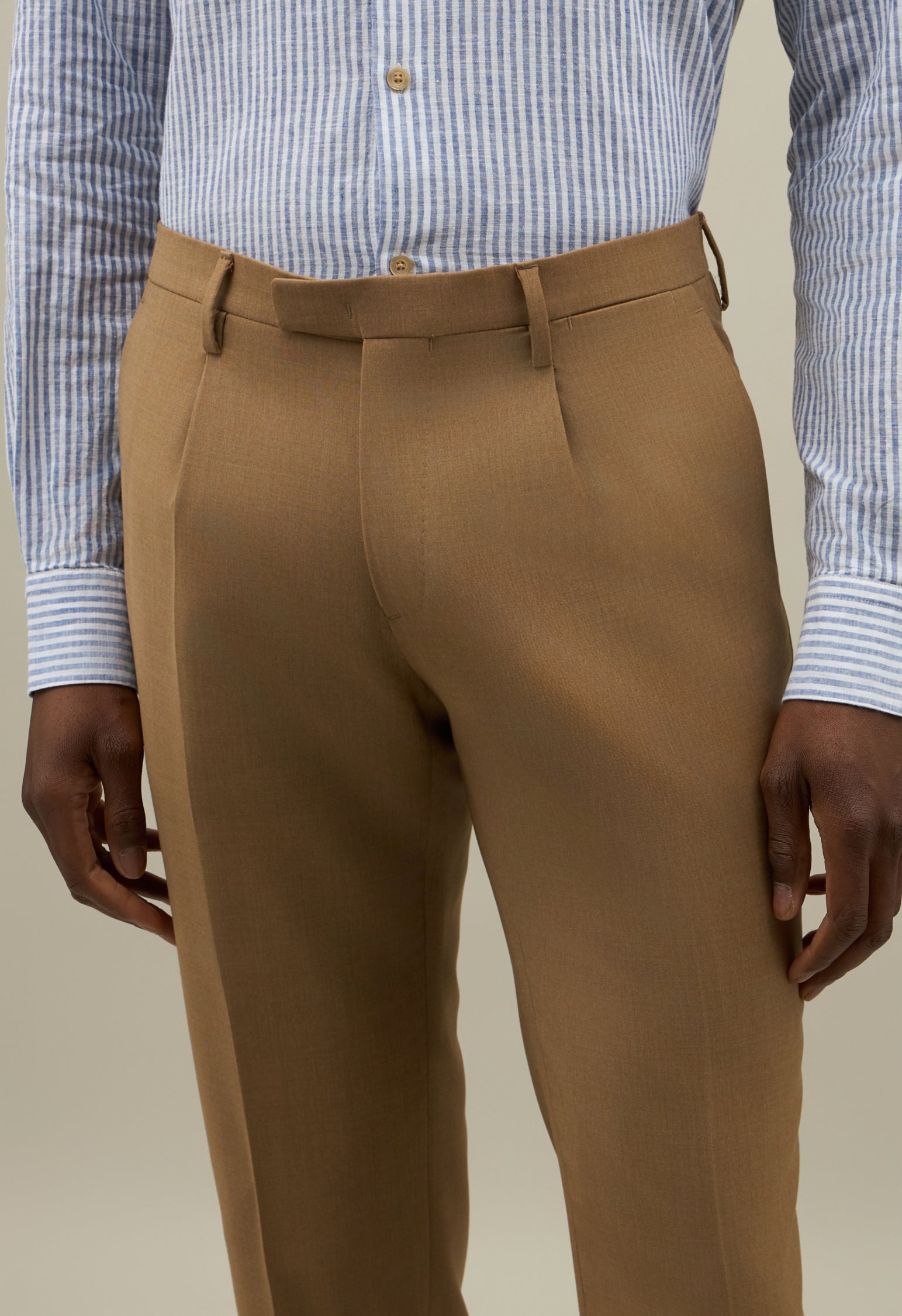 Abito B-Line in lana marrone