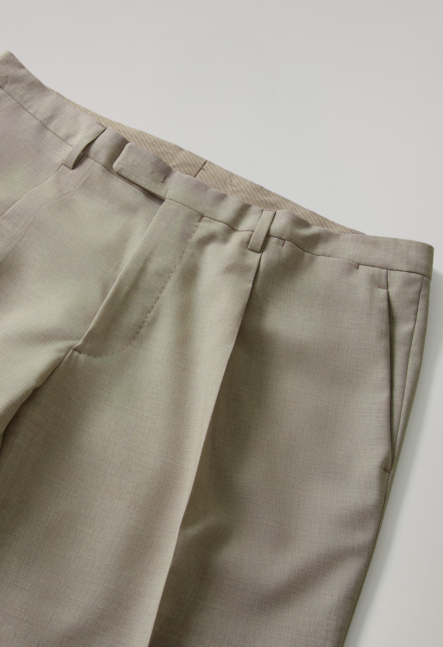 Beige Summer Wool K-Suit